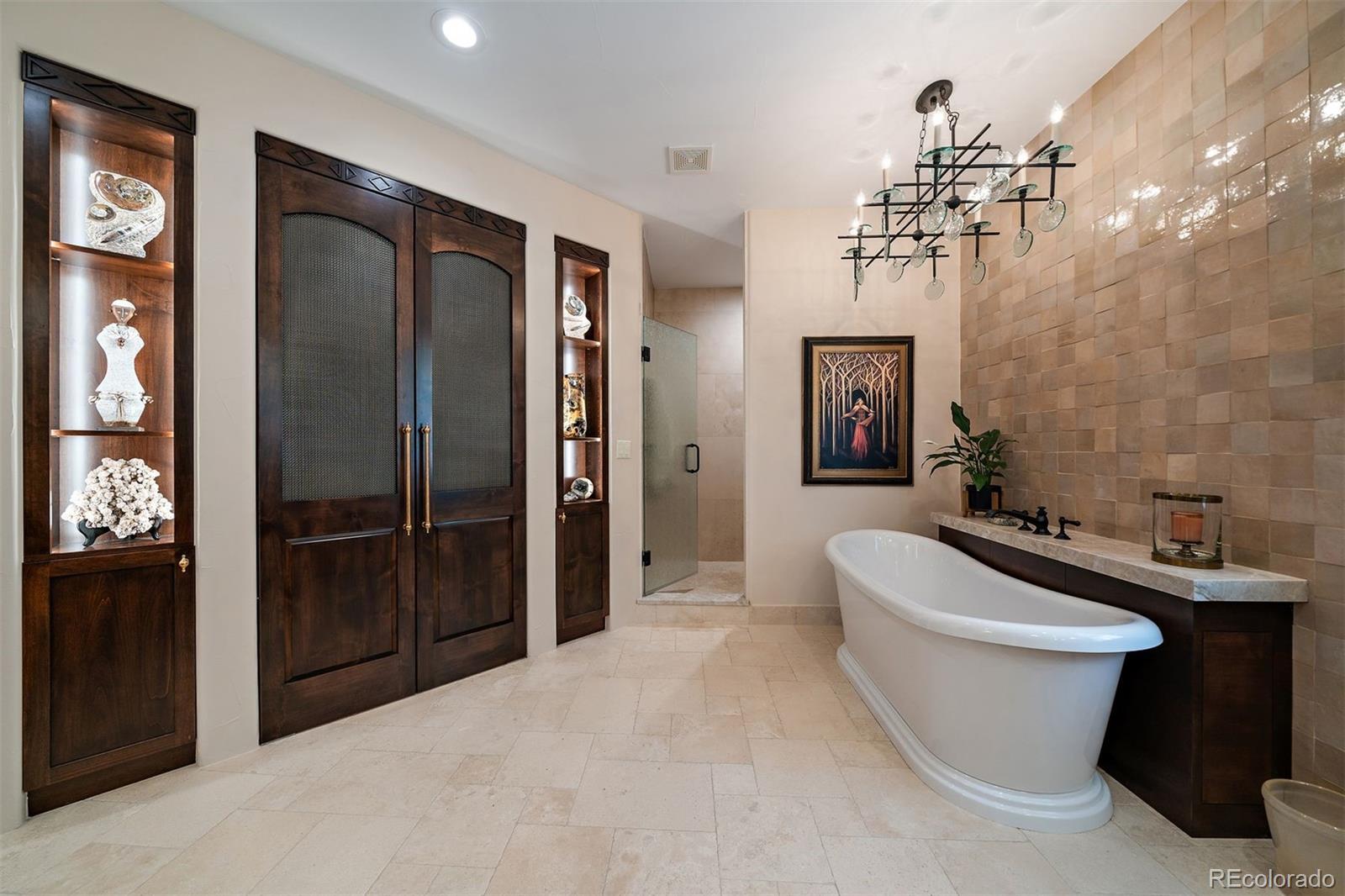 5370 Hawthorne Trail