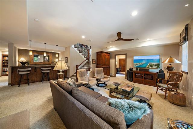 5370 Hawthorne Trail