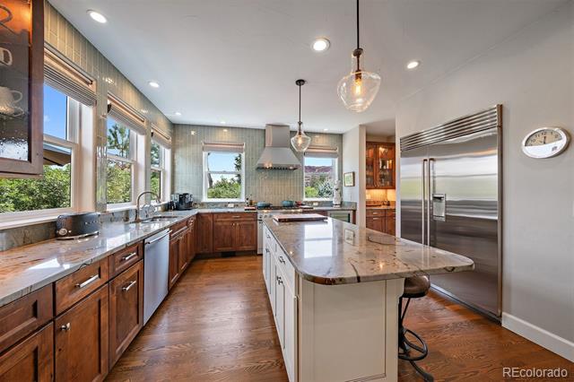 5370 Hawthorne Trail