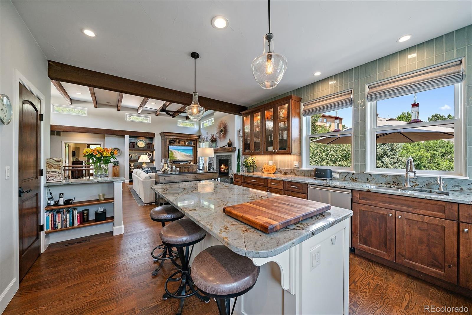 5370 Hawthorne Trail