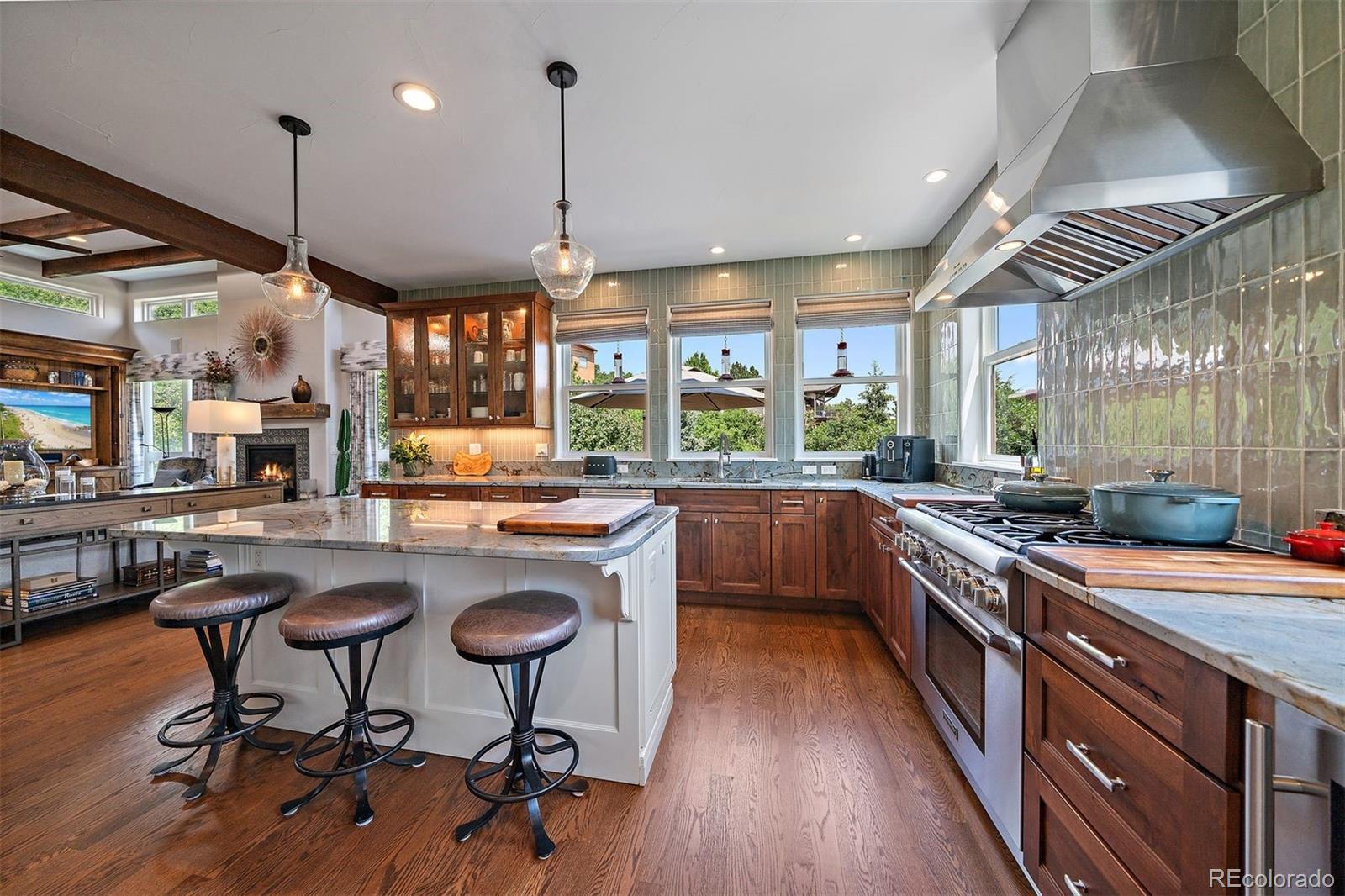 5370 Hawthorne Trail