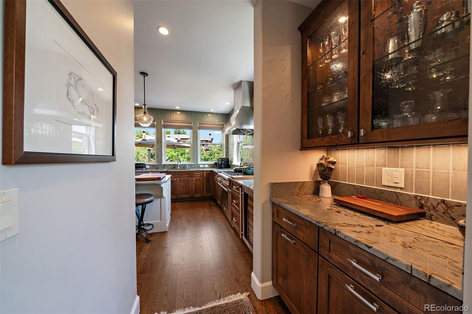 5370 Hawthorne Trail