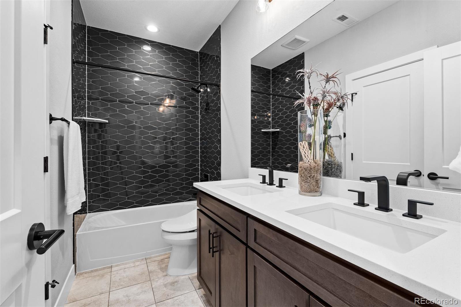 7611 Copper Sky Court