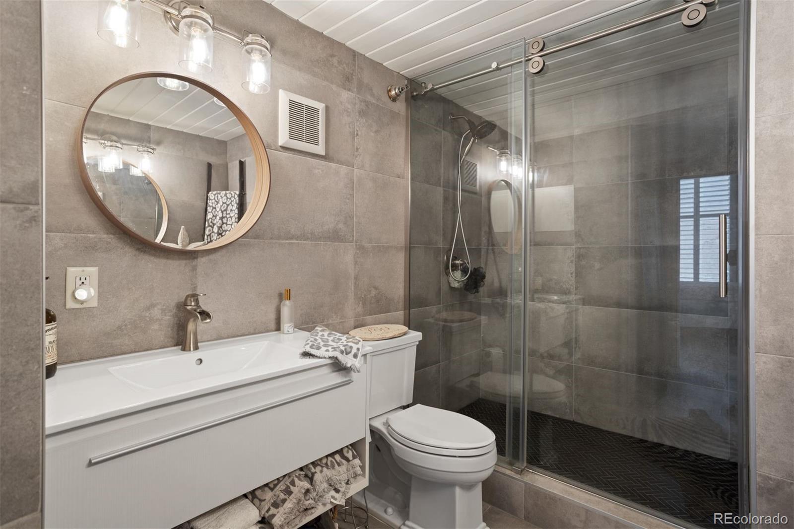 1450 Wynkoop Street Unit: 2G