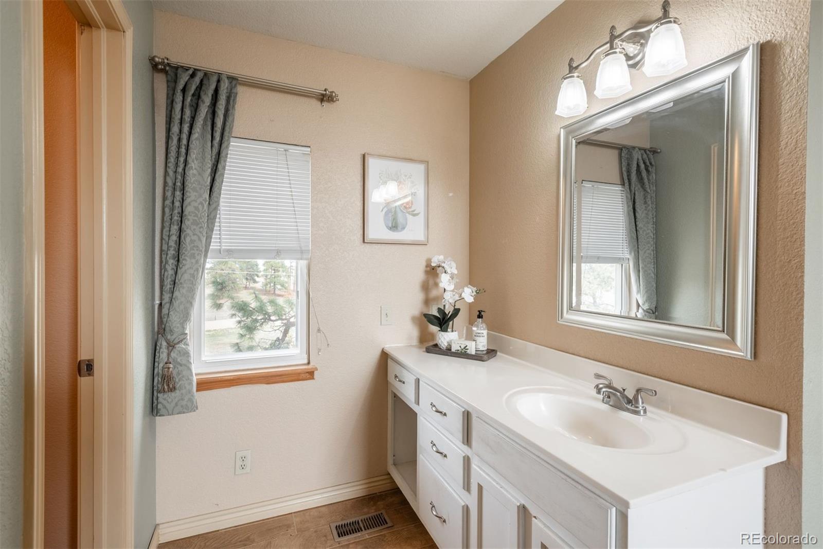 37677 Sable Ridge Road