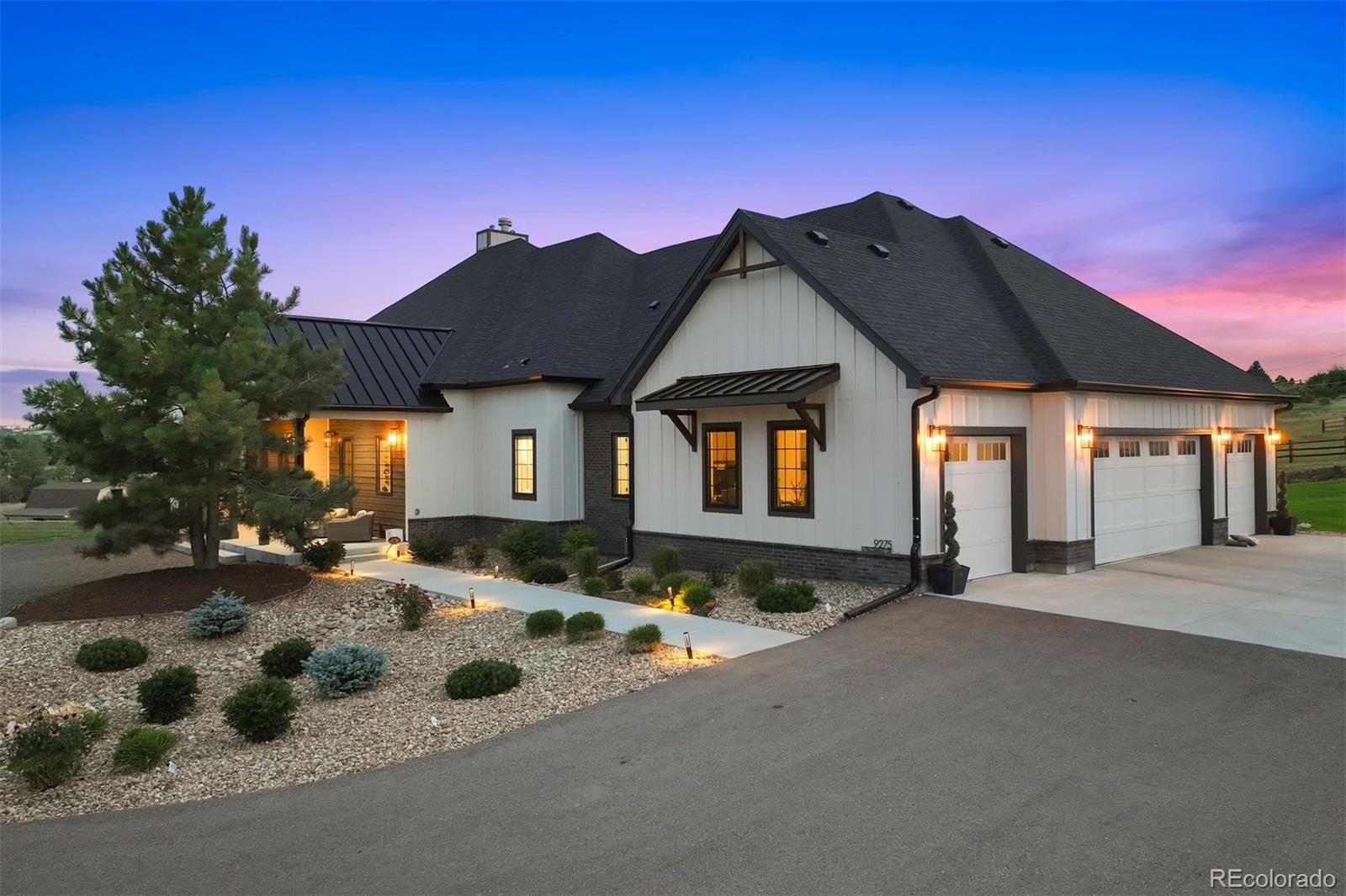 9275 N Palomino Drive