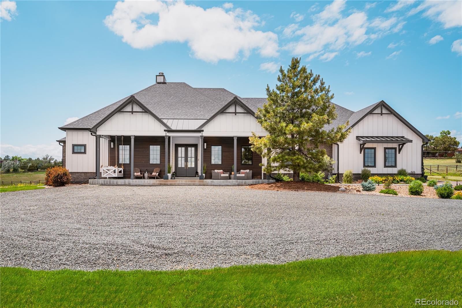 9275 N Palomino Drive