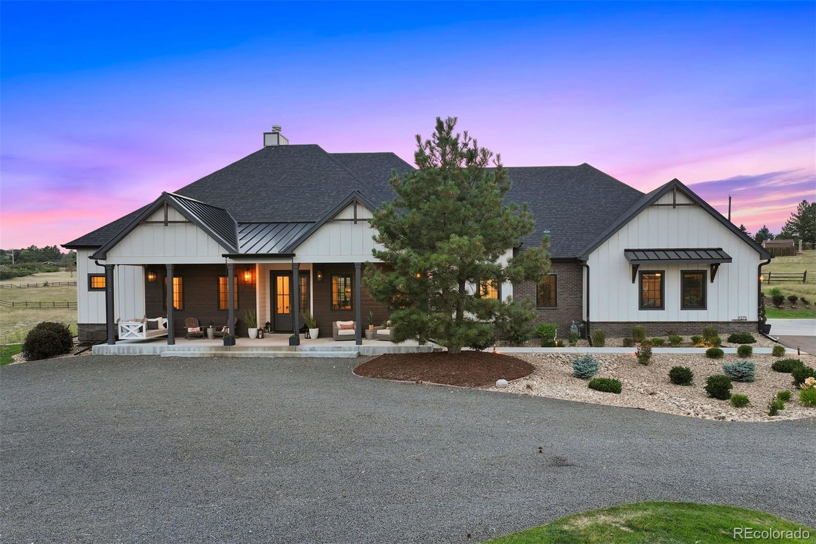 9275 N Palomino Drive