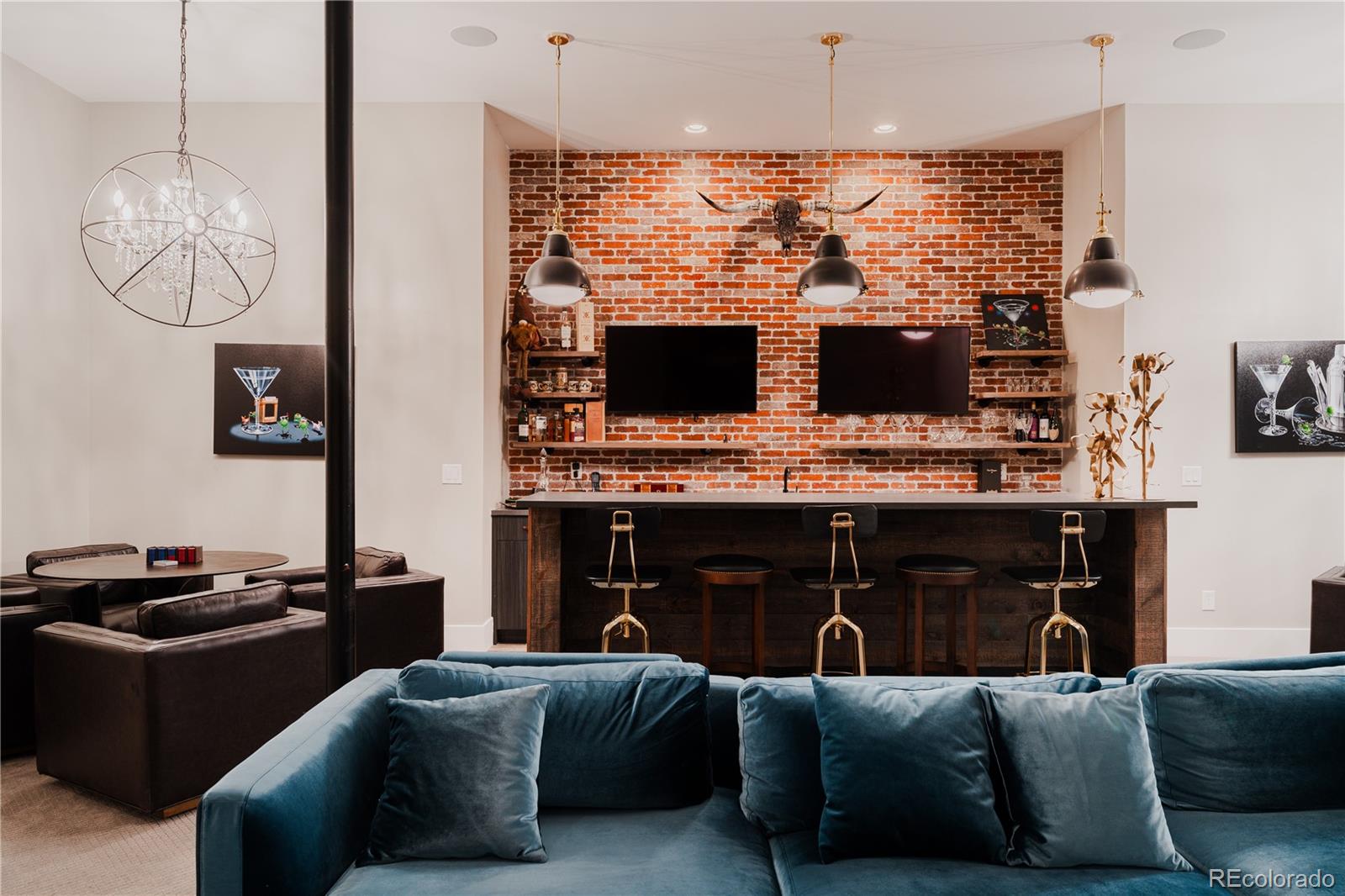 9275 N Palomino Drive