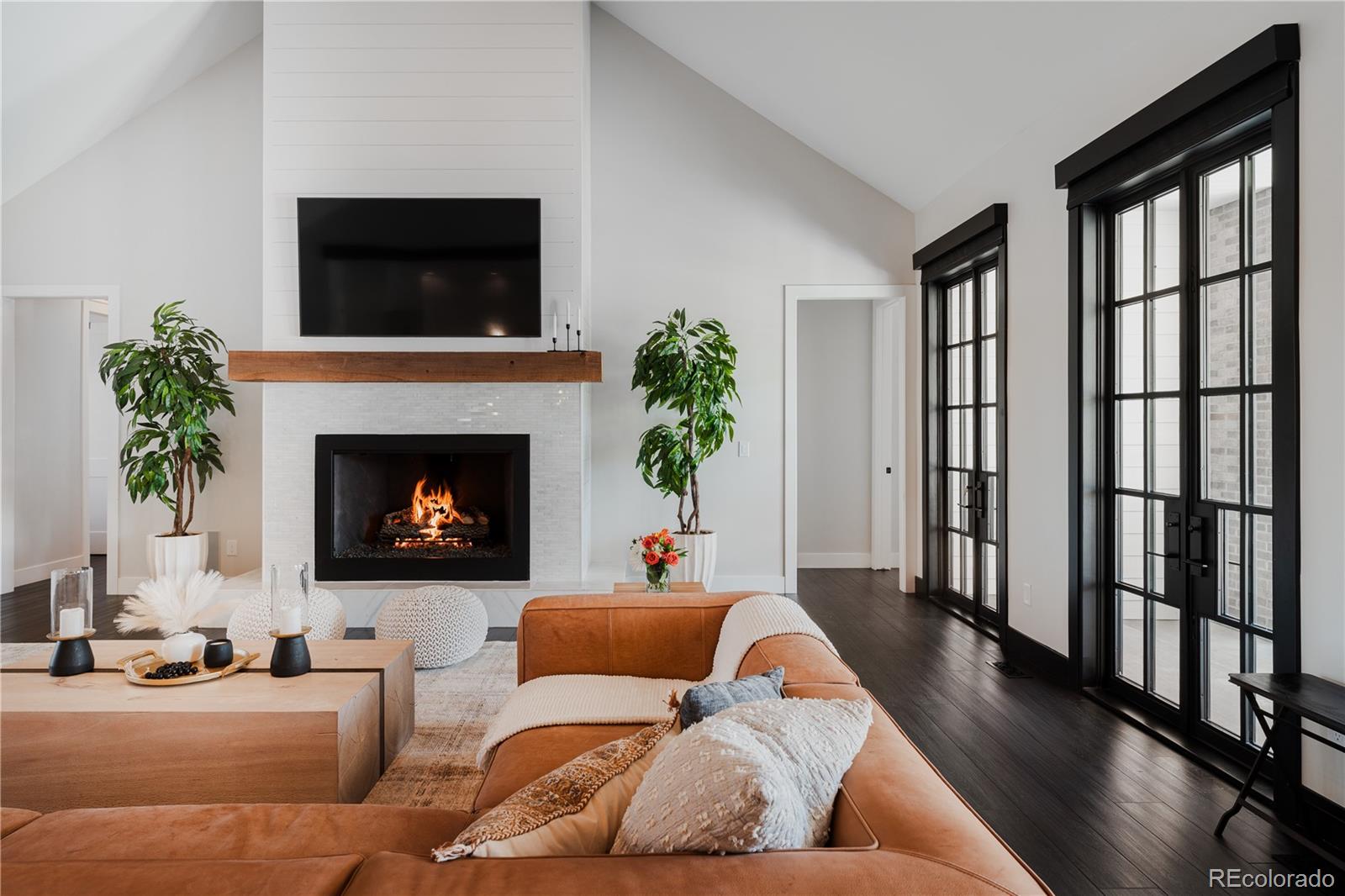 9275 N Palomino Drive