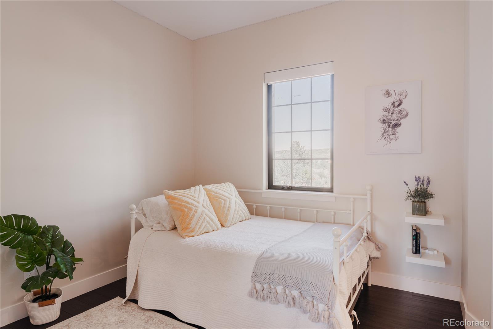 9275 N Palomino Drive