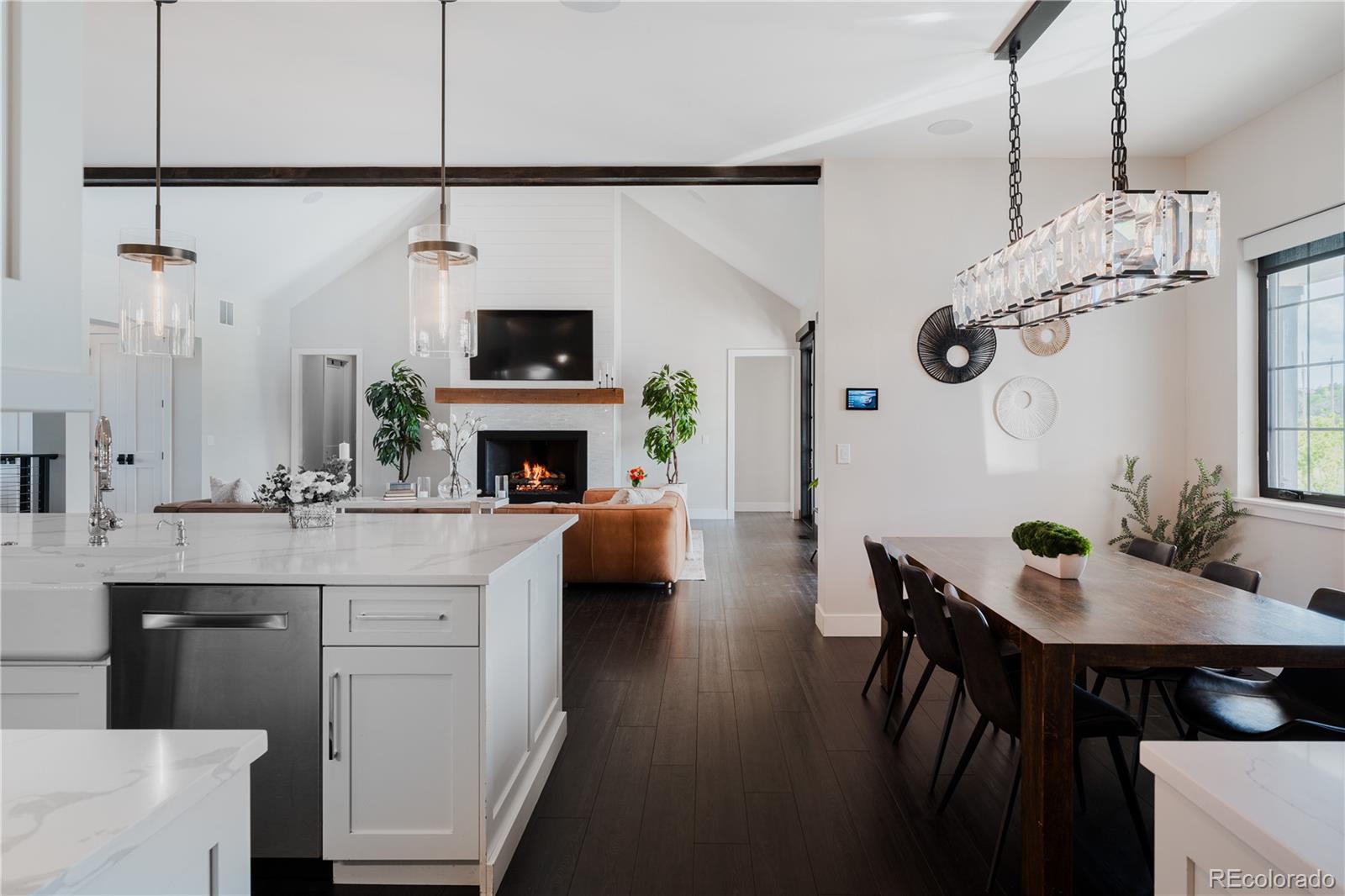 9275 N Palomino Drive