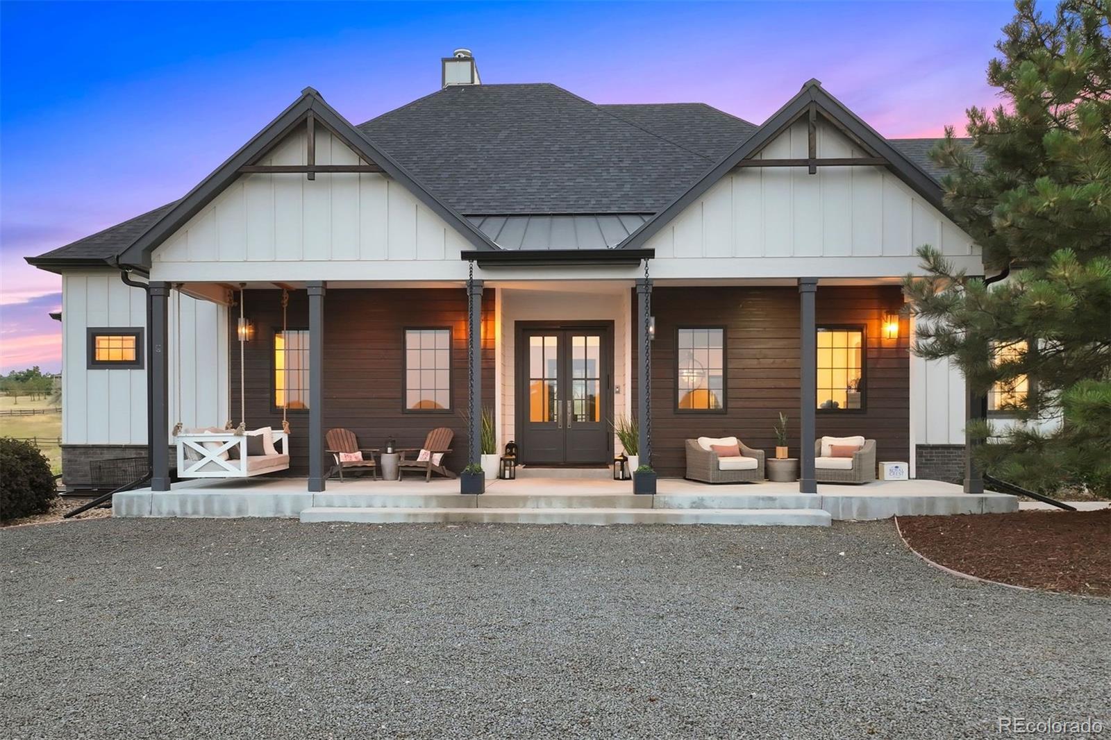 9275 N Palomino Drive