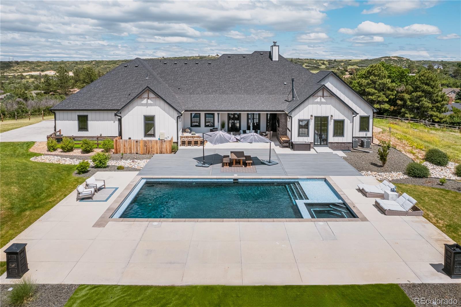 9275 N Palomino Drive