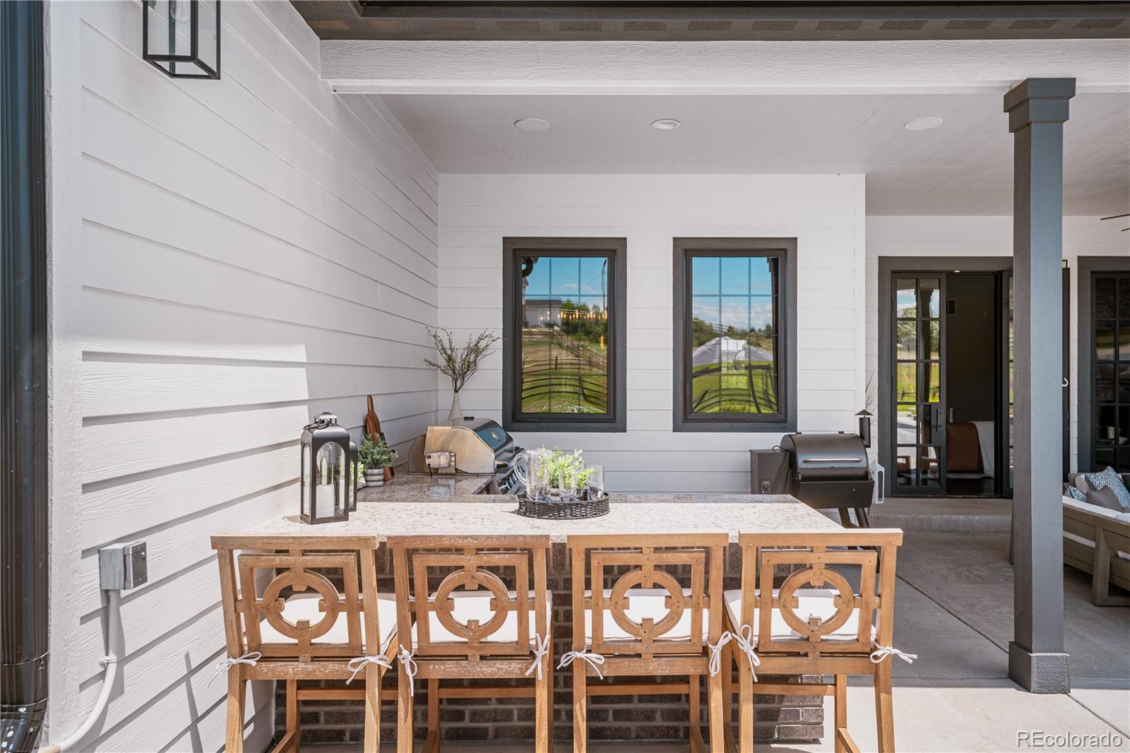 9275 N Palomino Drive