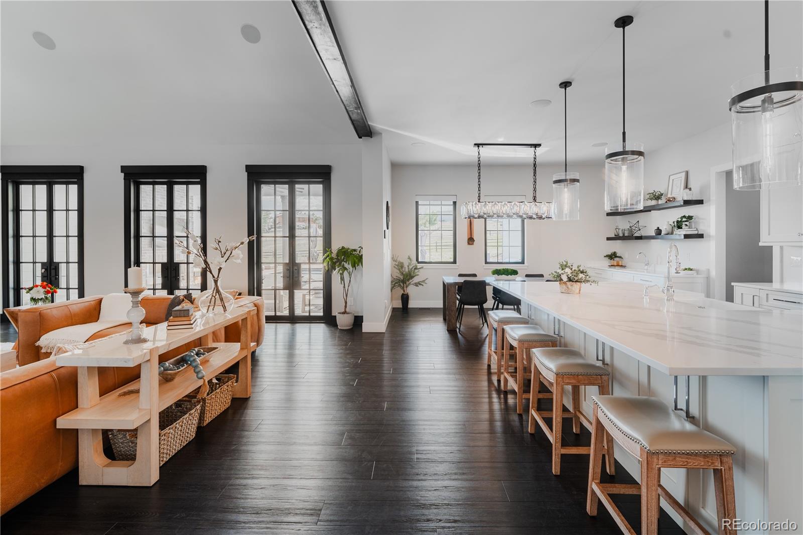 9275 N Palomino Drive