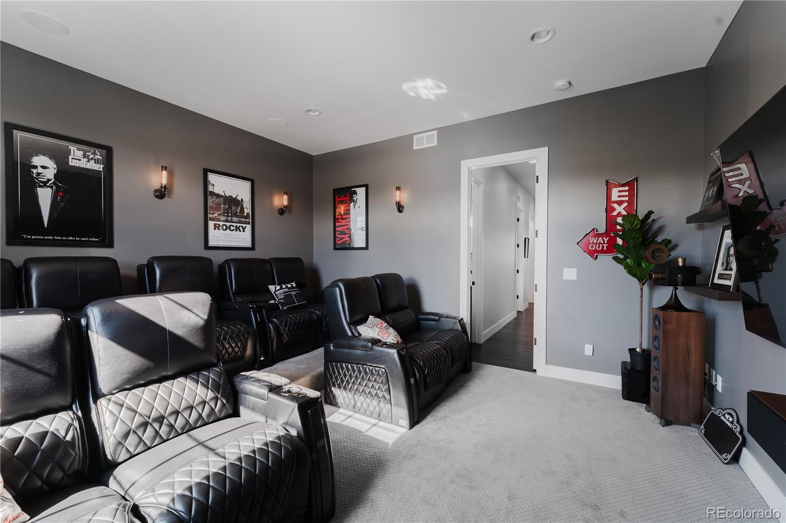 9275 N Palomino Drive