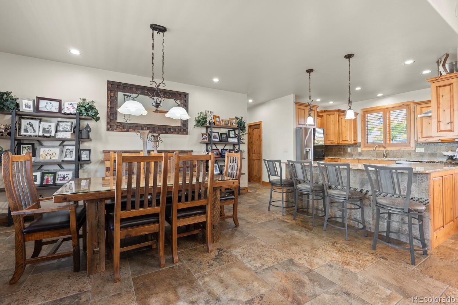 60075 & 60085 Oak Grove Road