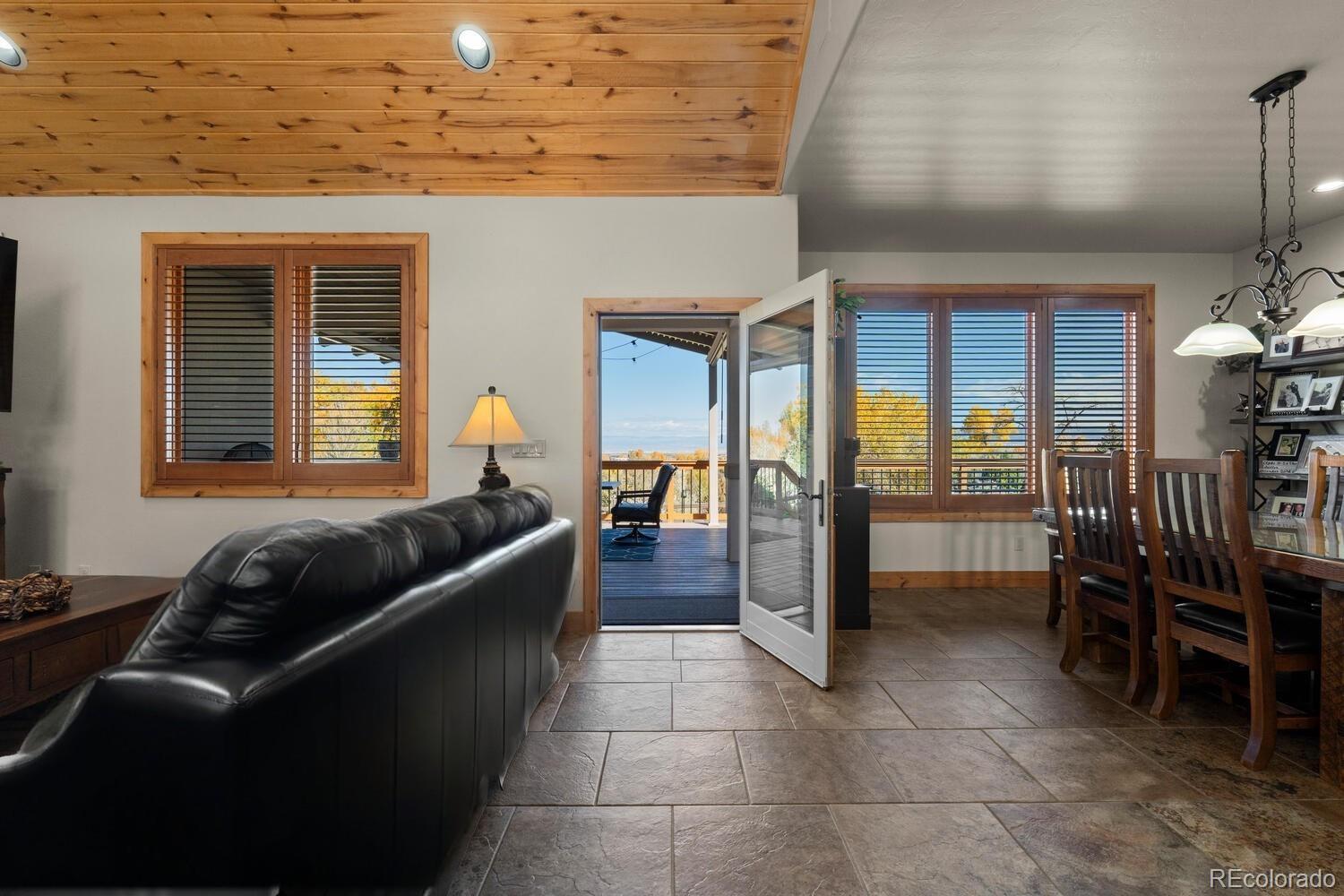 60075 & 60085 Oak Grove Road