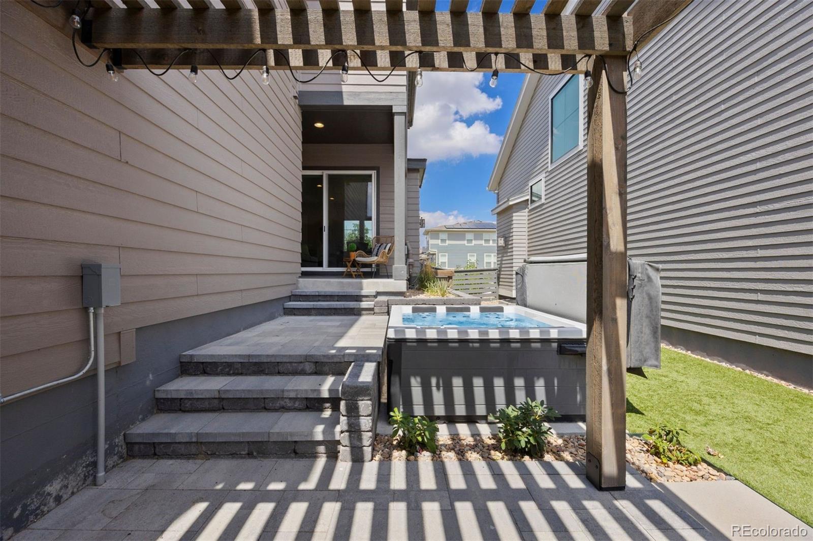 1562 Stablecross Drive