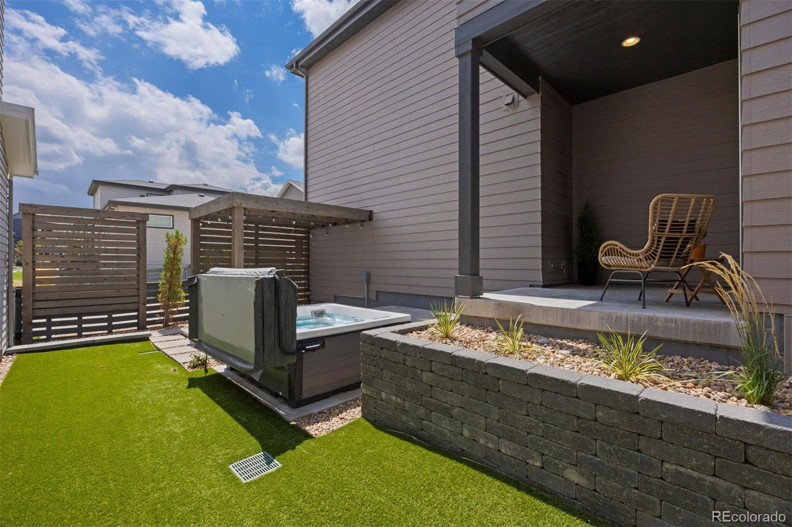 1562 Stablecross Drive