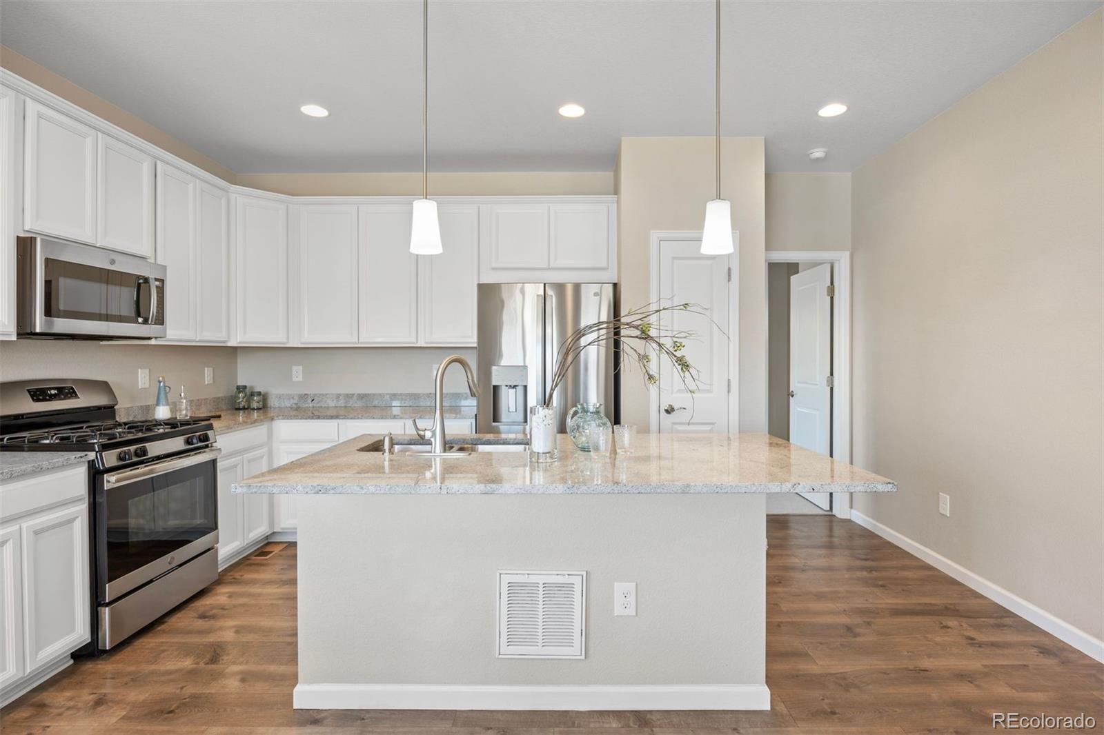 10723 N Montane Drive