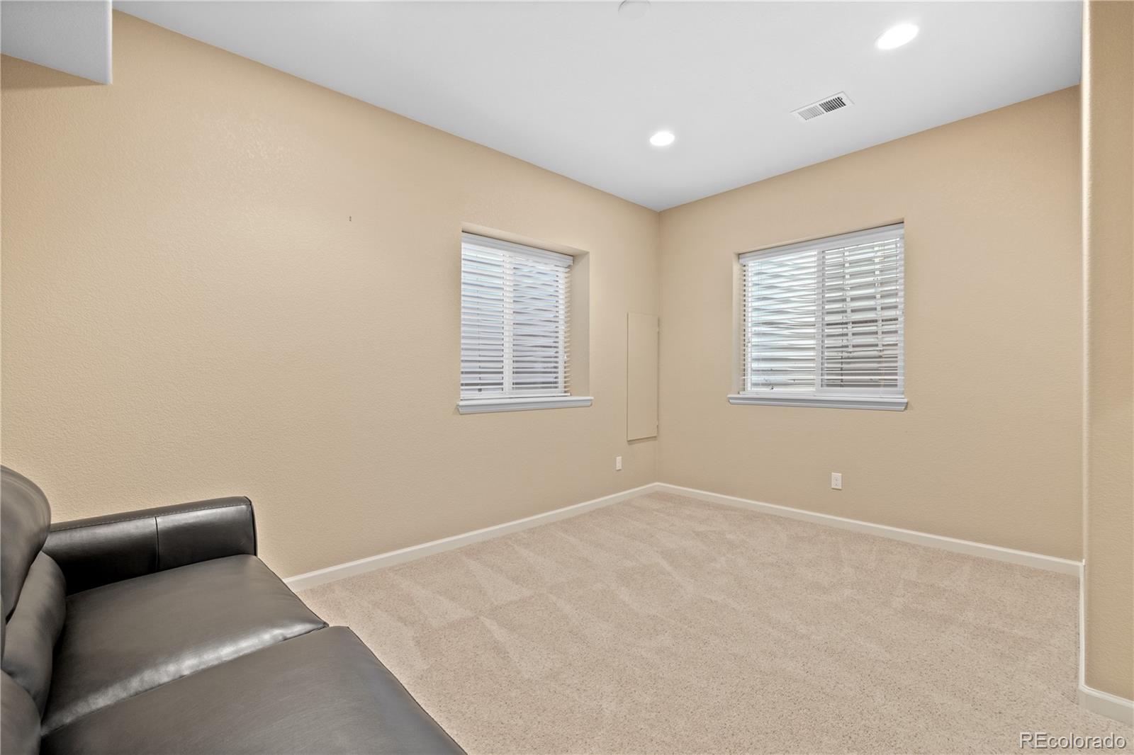 12094 Bay Oaks Court