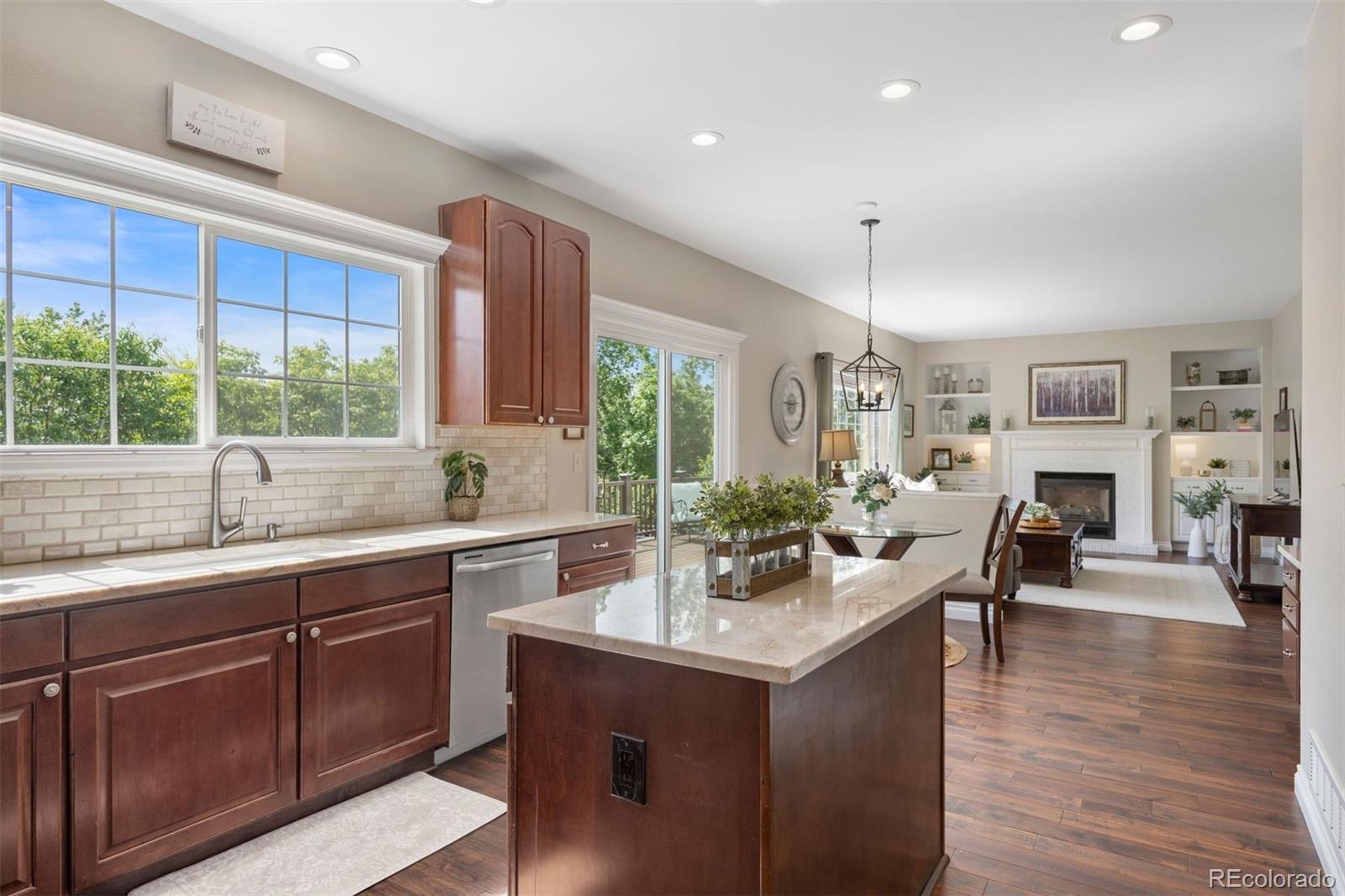 9810 Townsville Circle