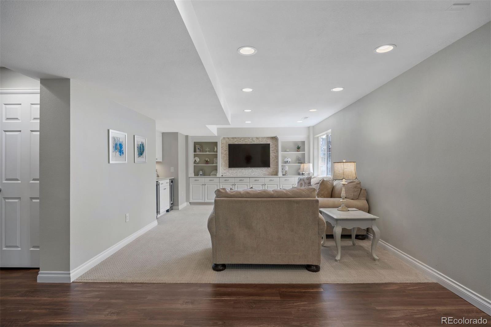 9810 Townsville Circle