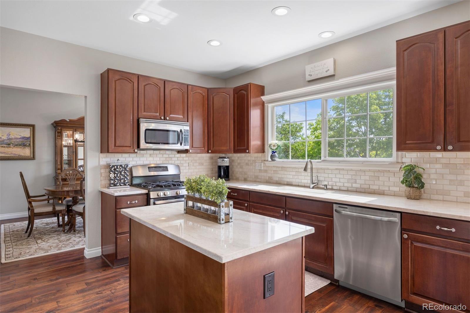 9810 Townsville Circle