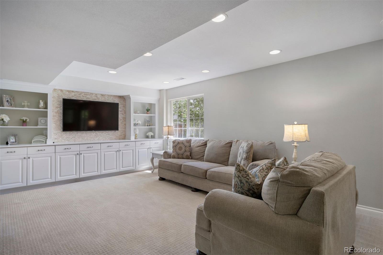 9810 Townsville Circle