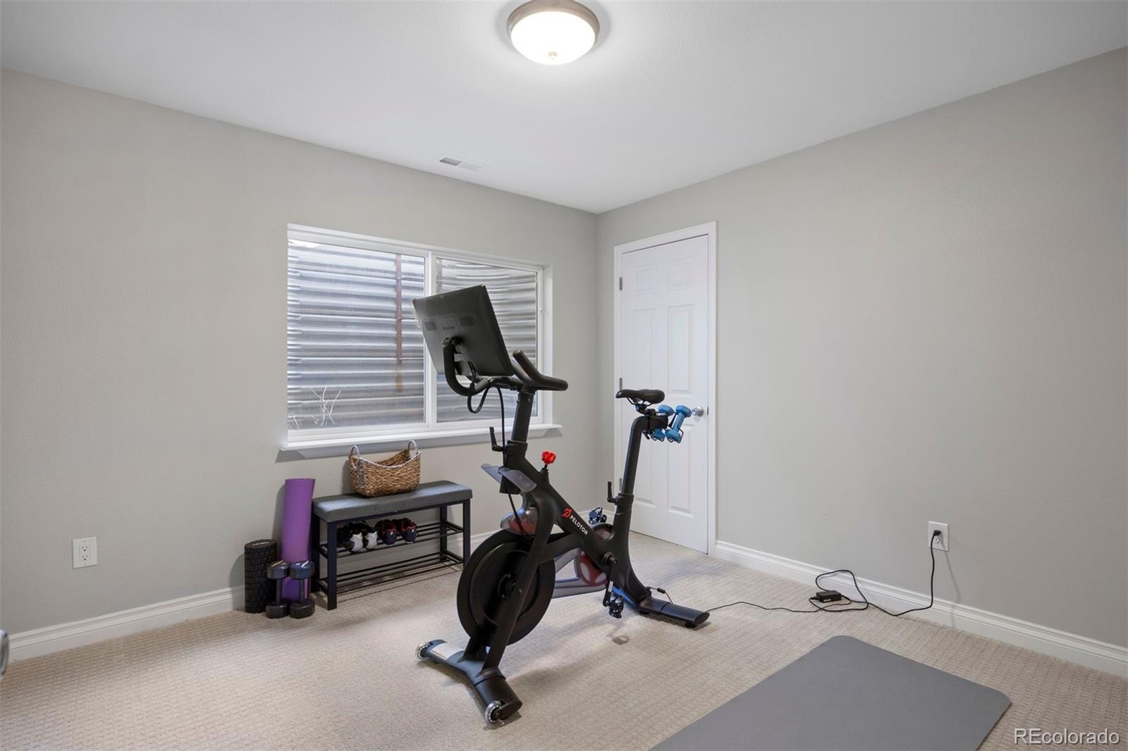 9810 Townsville Circle