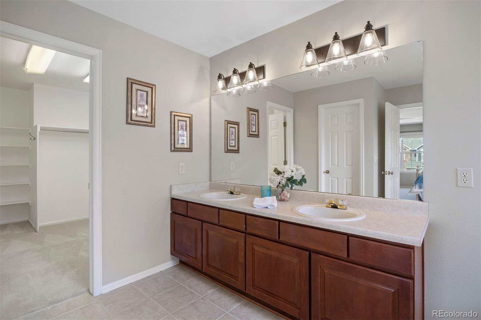 9810 Townsville Circle