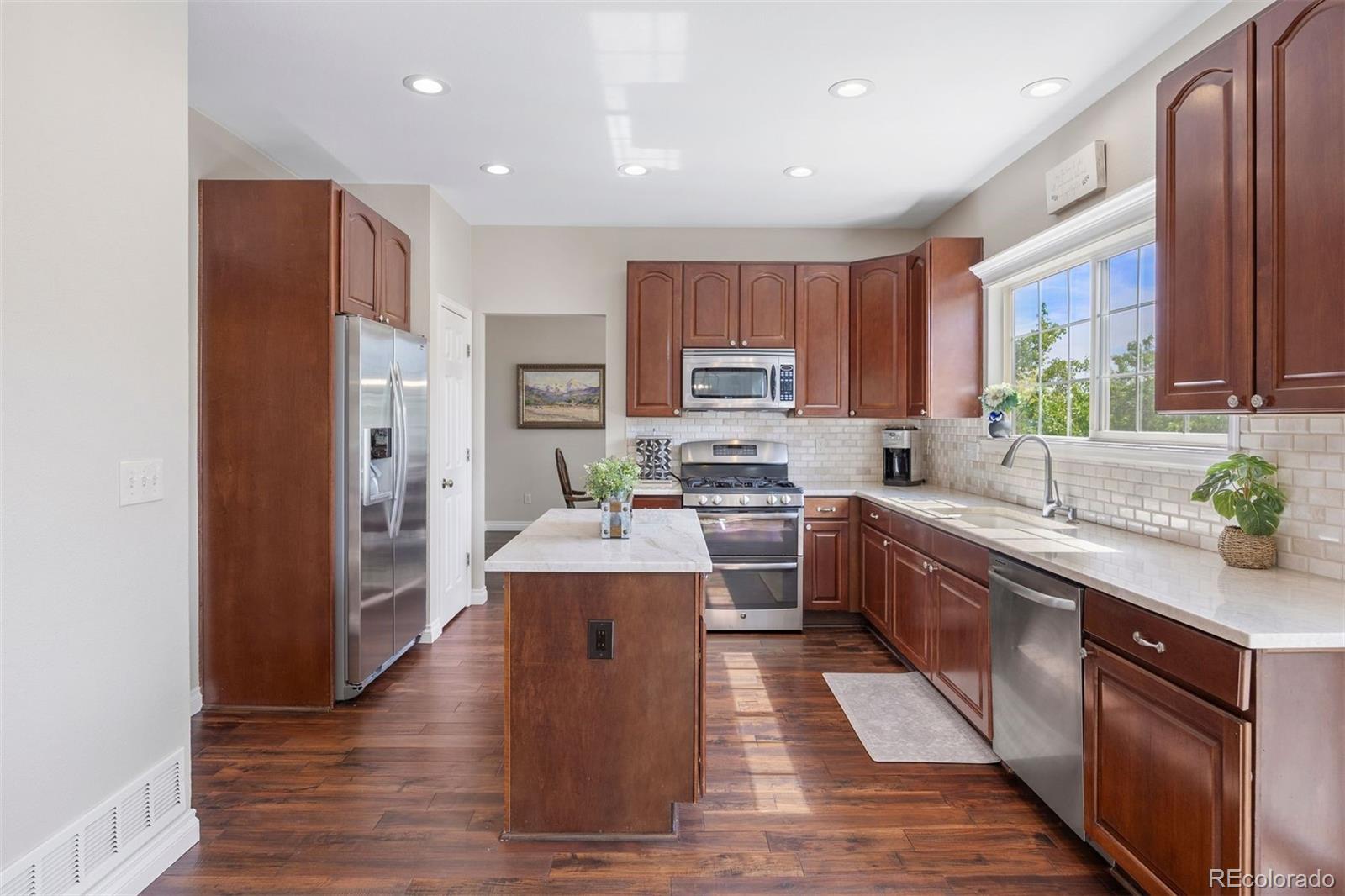 9810 Townsville Circle