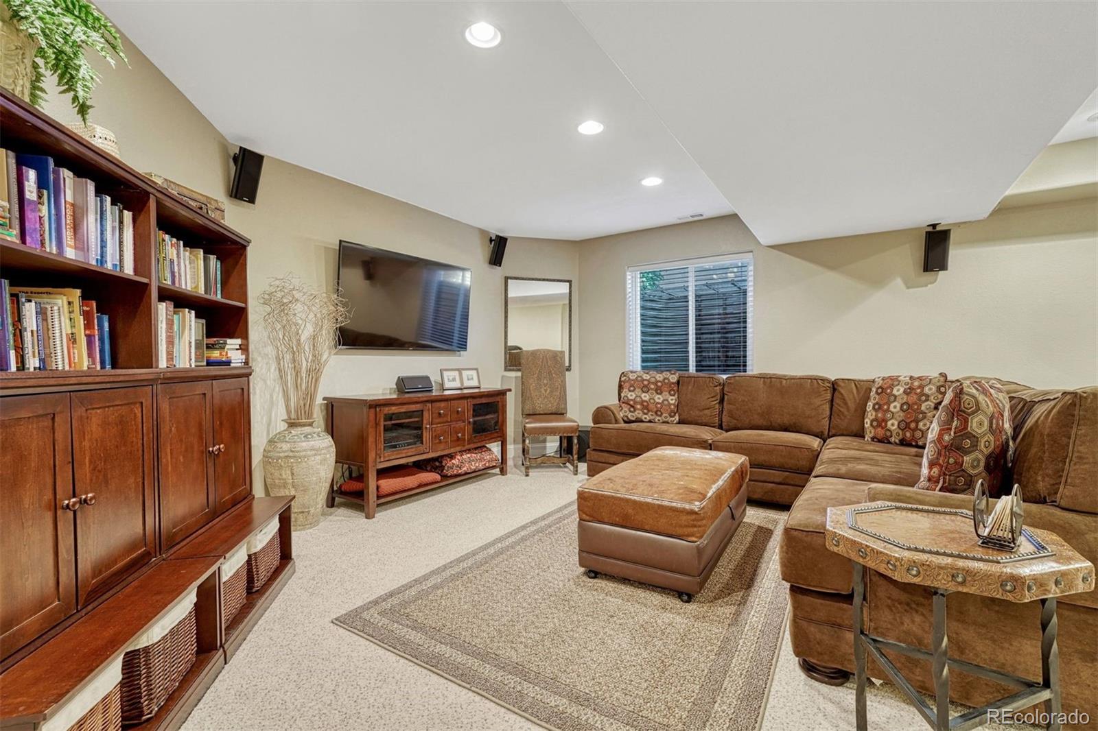 10084 Armadillo Drive