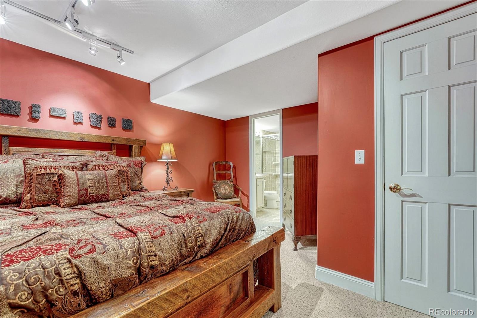 10084 Armadillo Drive