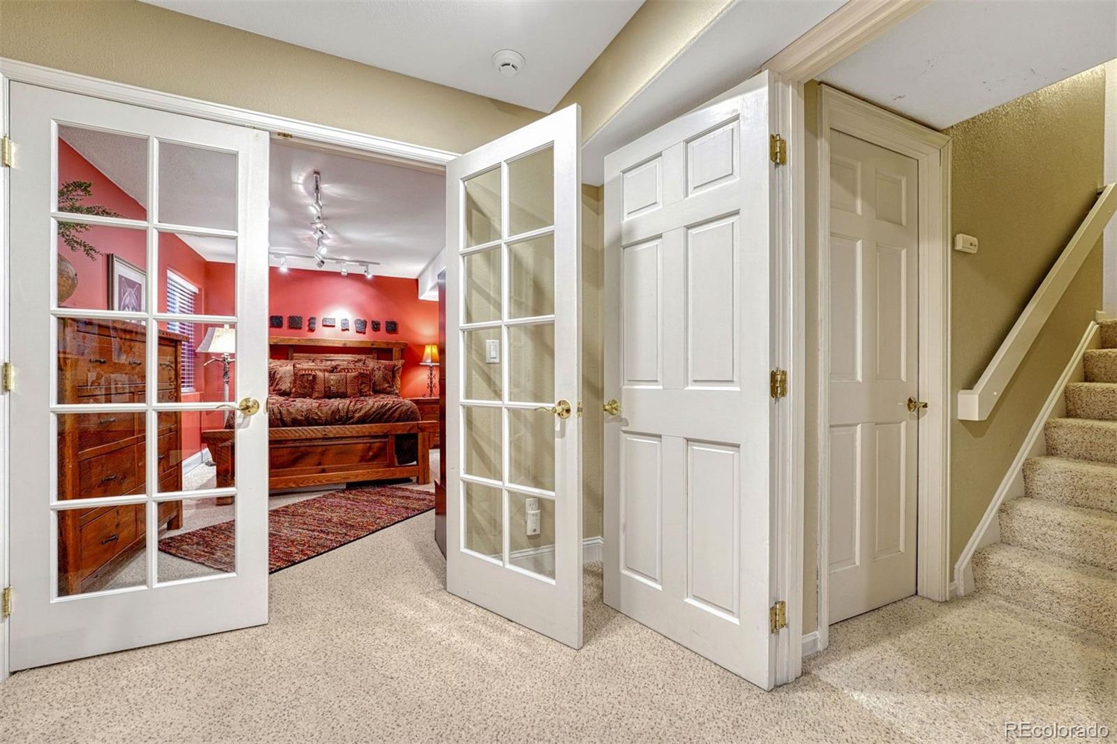 10084 Armadillo Drive