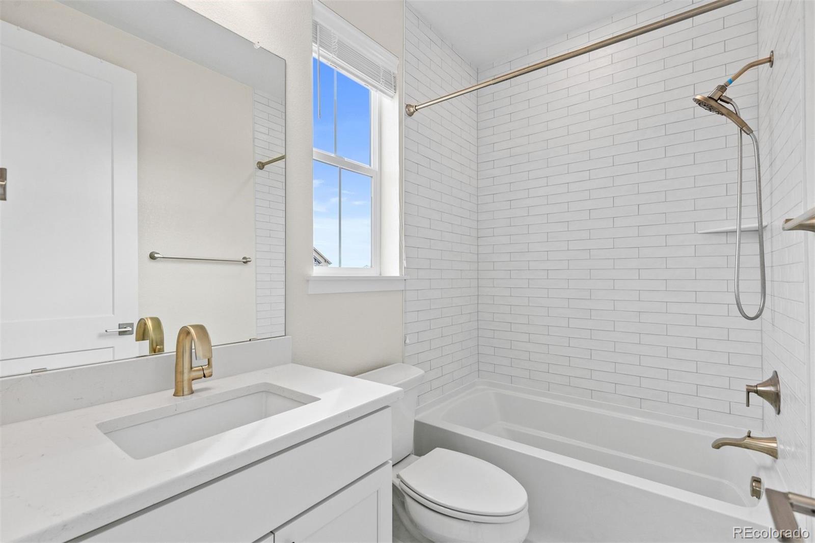 6907 Sunstrand Court