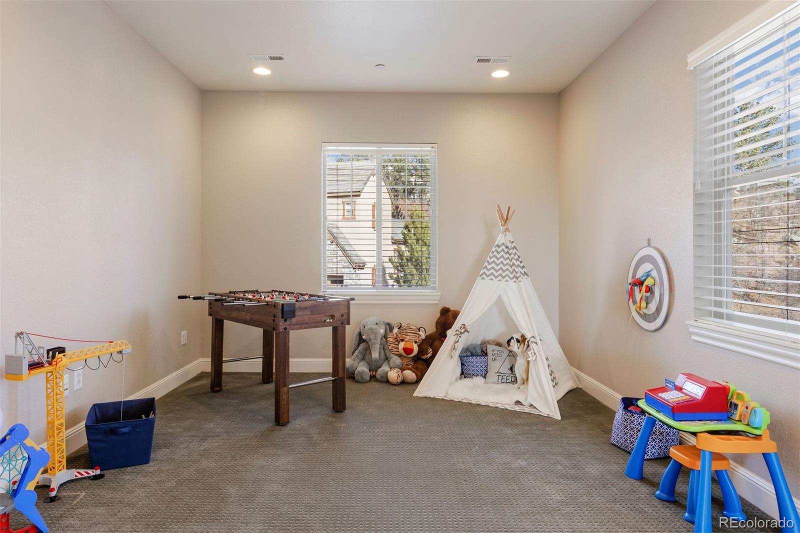 6861 Northstar Circle