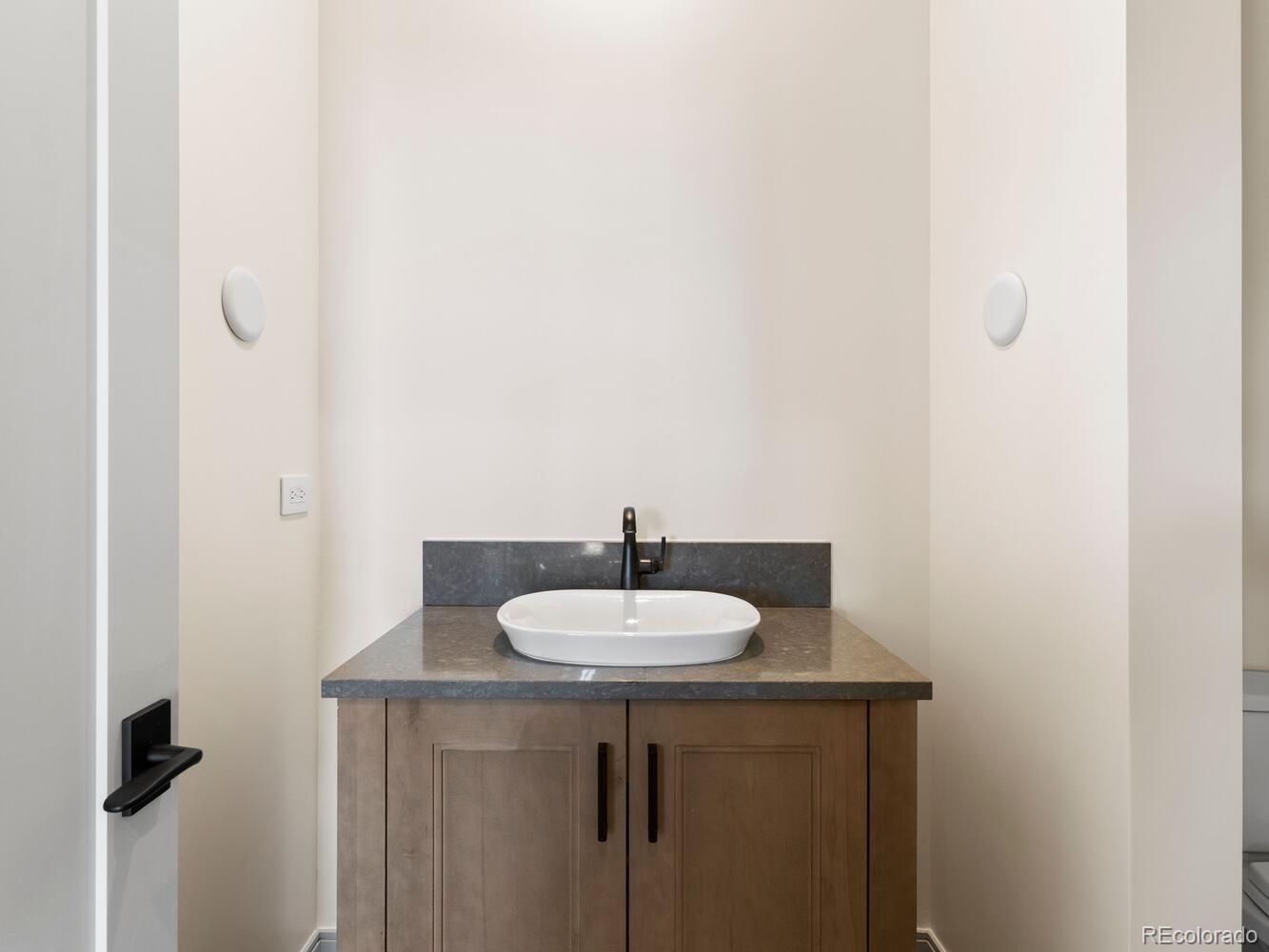 6198 Oxford Peak Lane