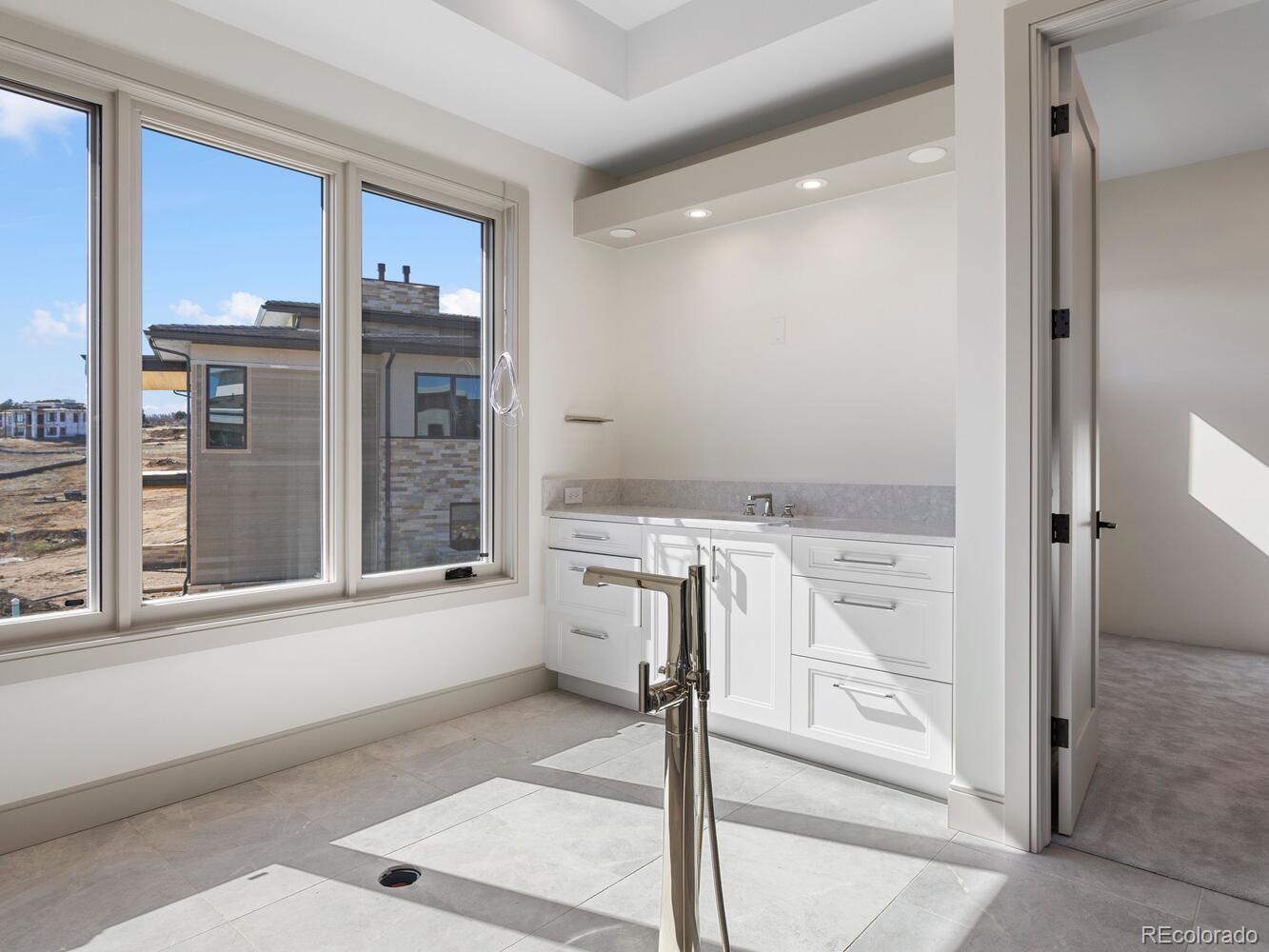 6198 Oxford Peak Lane