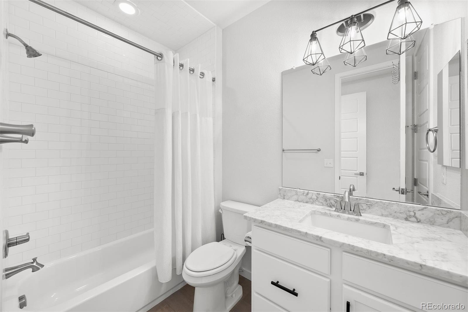 15732 E Broncos Place