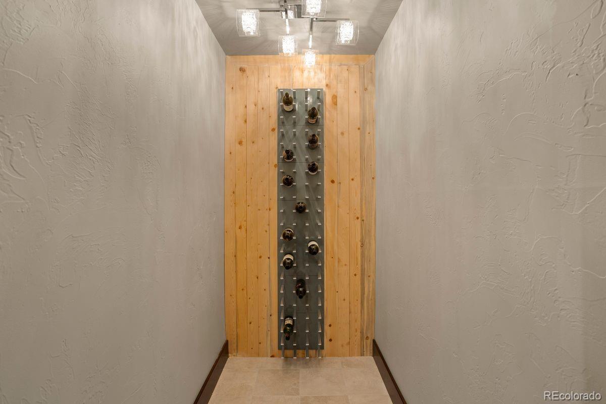 963 Westchester Circle