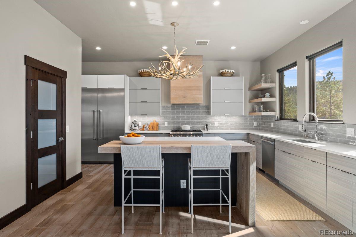 963 Westchester Circle