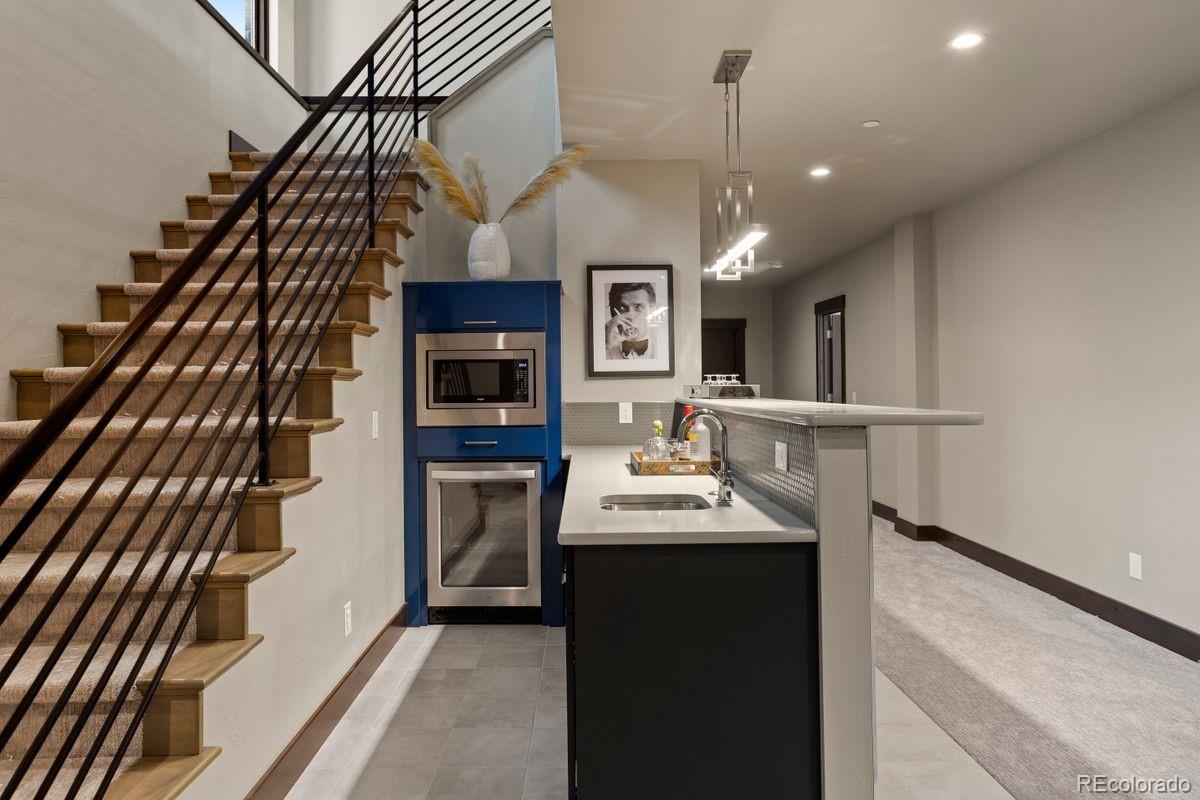 963 Westchester Circle