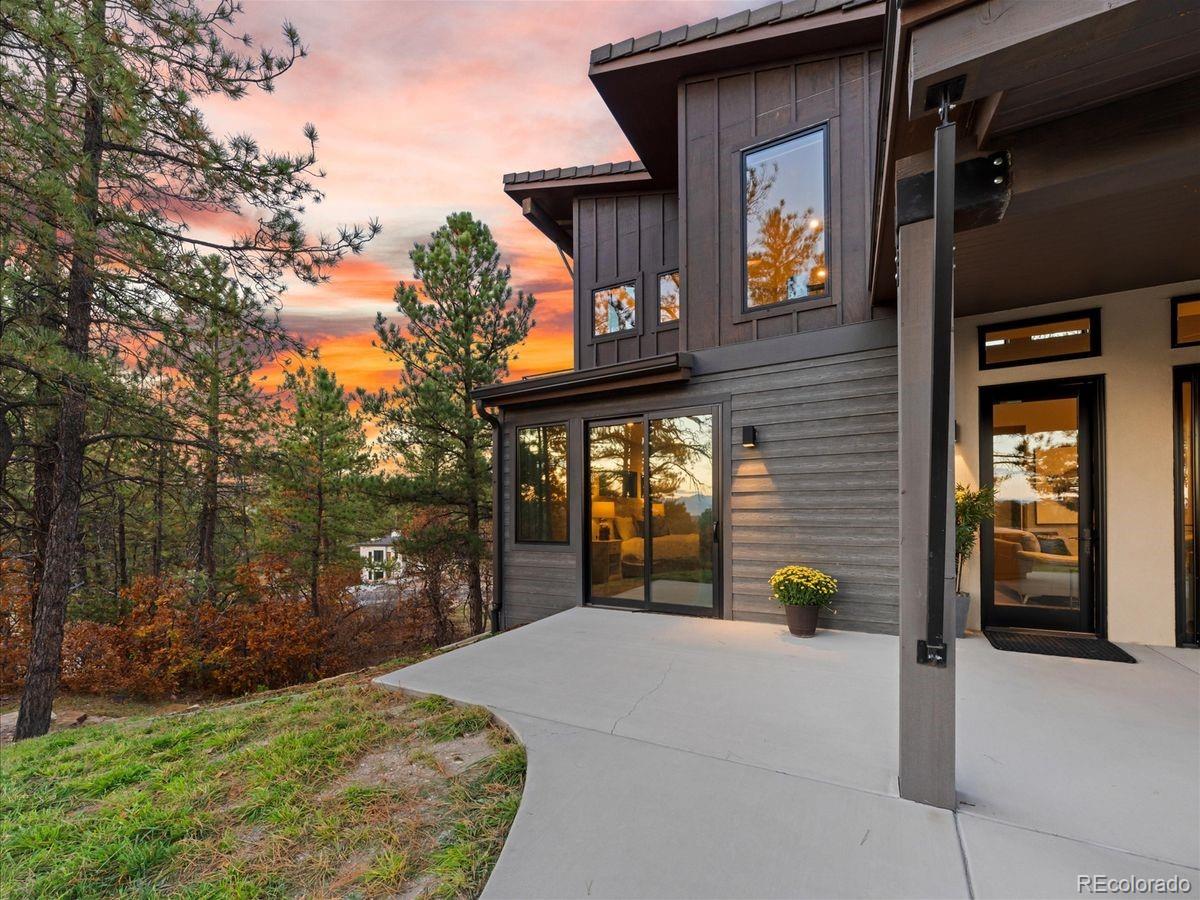 963 Westchester Circle