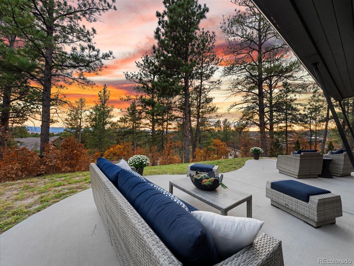 963 Westchester Circle