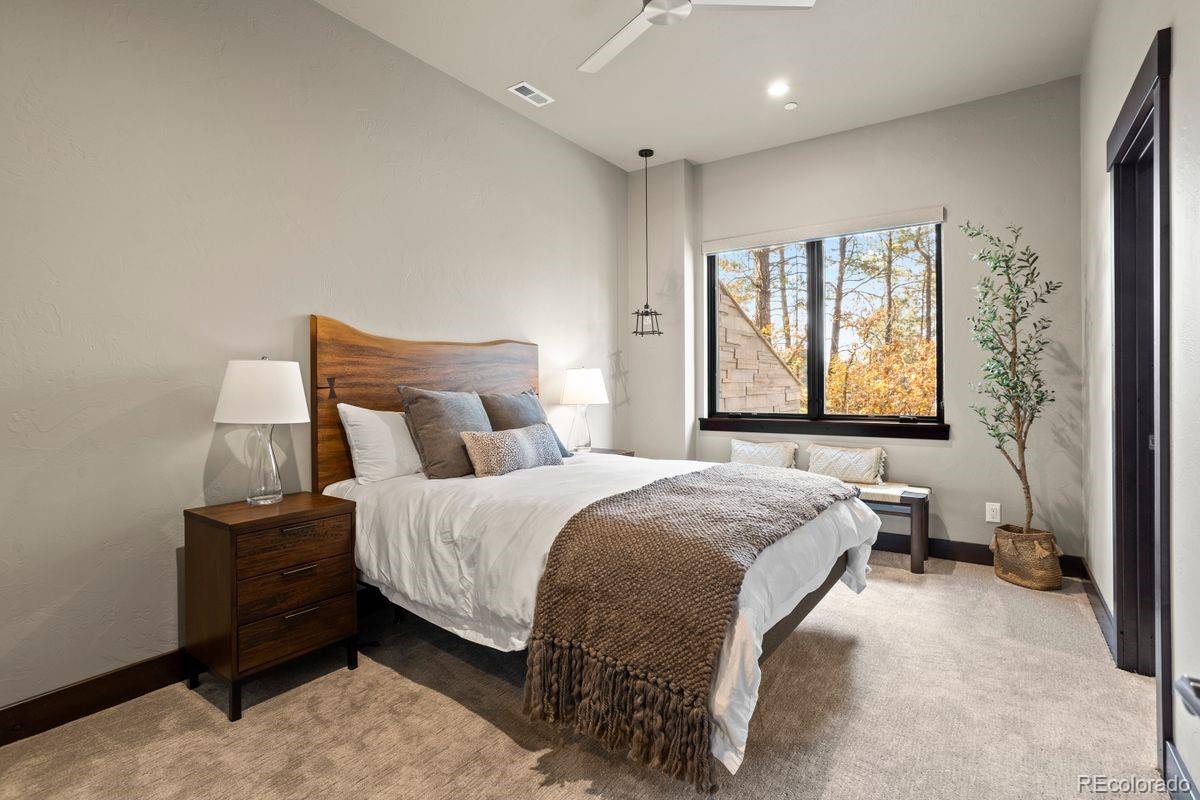 963 Westchester Circle