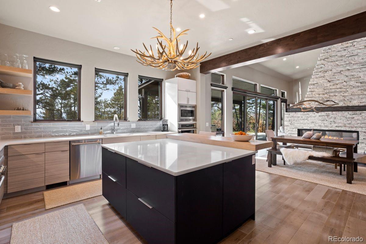 963 Westchester Circle