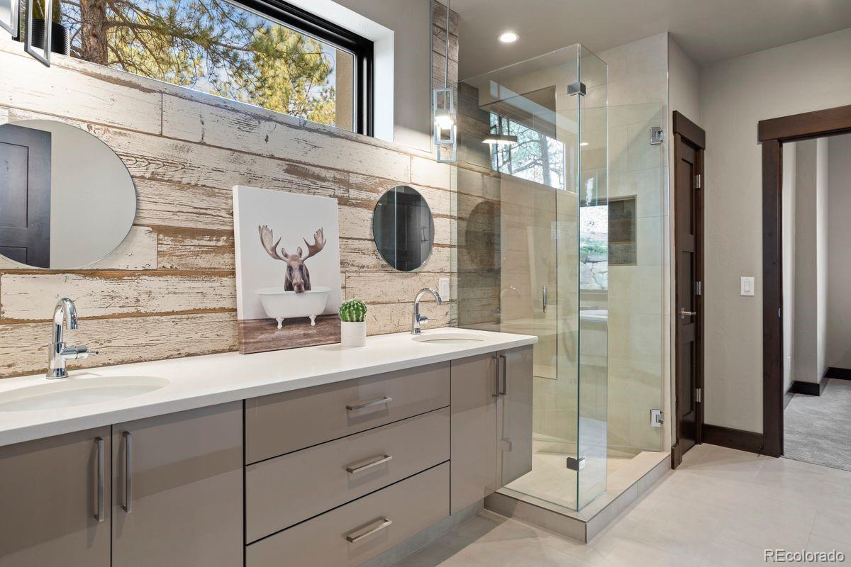 963 Westchester Circle